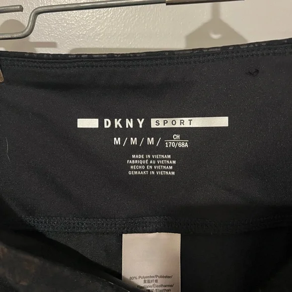 DKNY Sport Black Snake Print Leggings - Picture 4 of 4